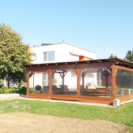 Vila Moravia Pasohlávky Екстериор снимка