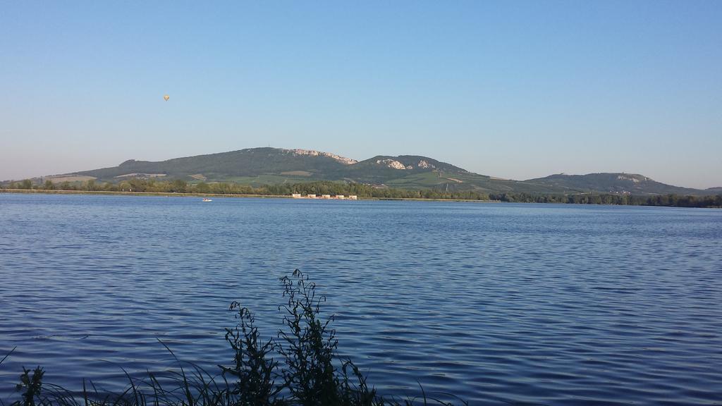 Vila Moravia Pasohlávky Екстериор снимка